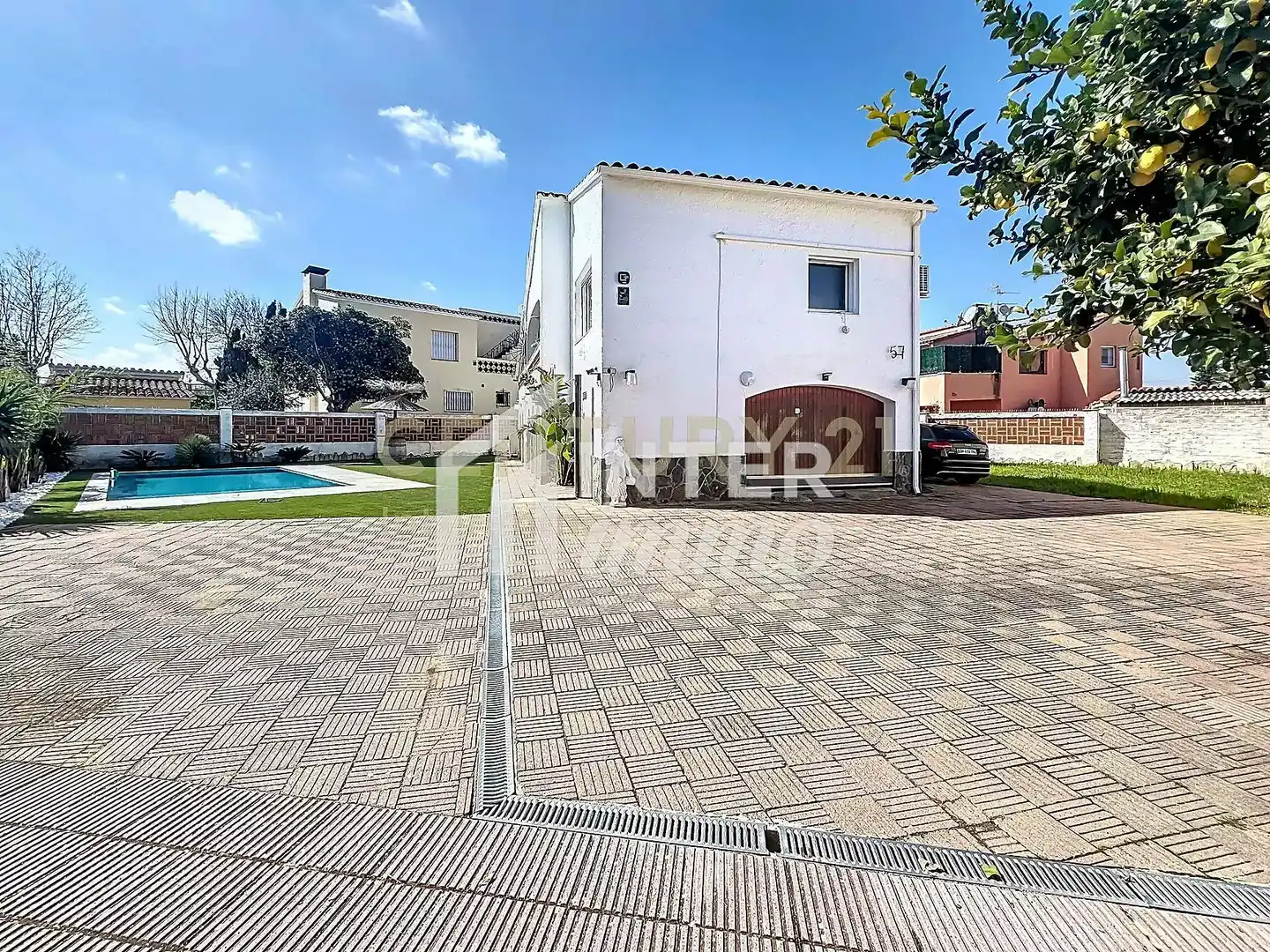 Exterior view of Houses for sale in Empuriabrava  with Private garden and Swimming Pool