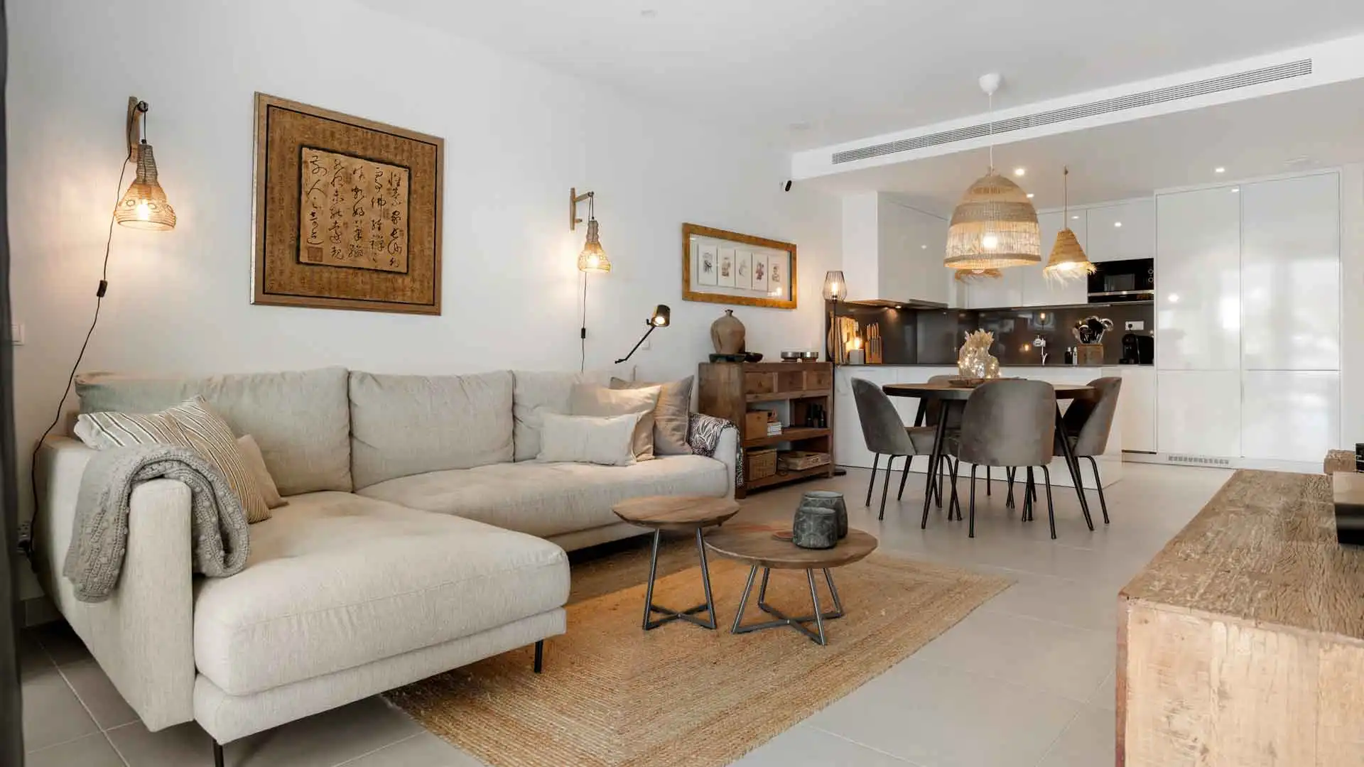Sala de estar de Apartamento en venta en Estepona con Aire acondicionado, Jardín privado y Terraza