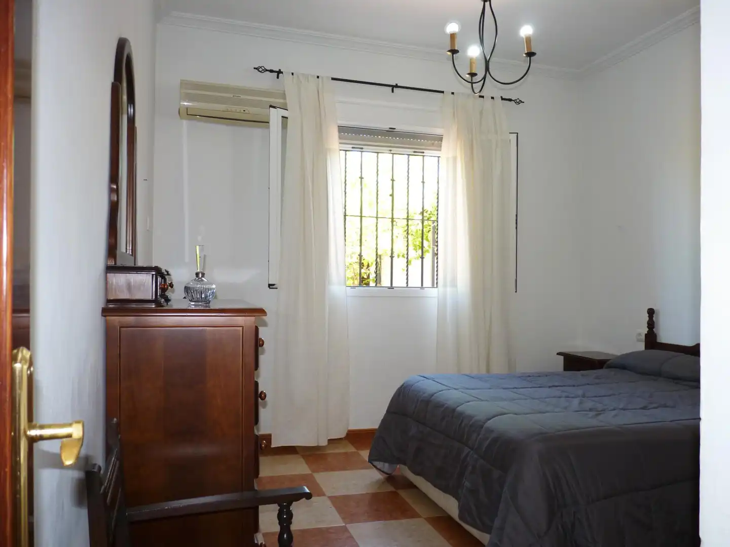 Bedroom of Houses for sale in Montellano  with Air Conditioner, Heating and Private garden