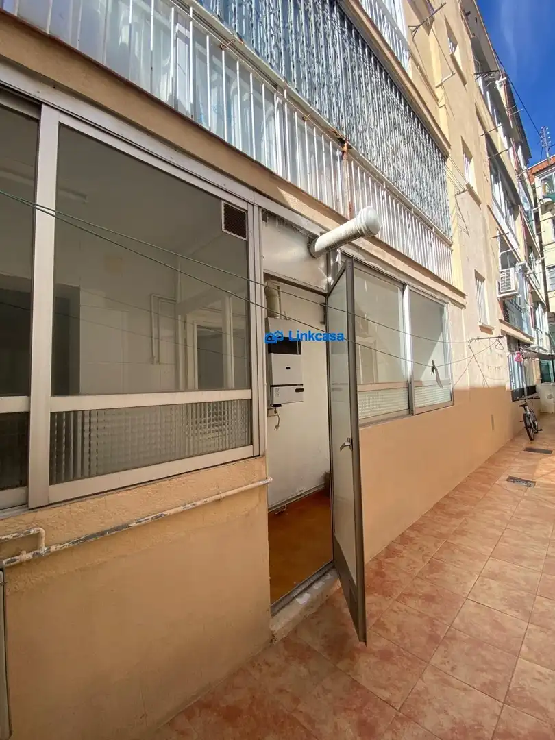 Vista exterior de Pis en venda en Madrid amb Calefacció, Parquet i Terrassa