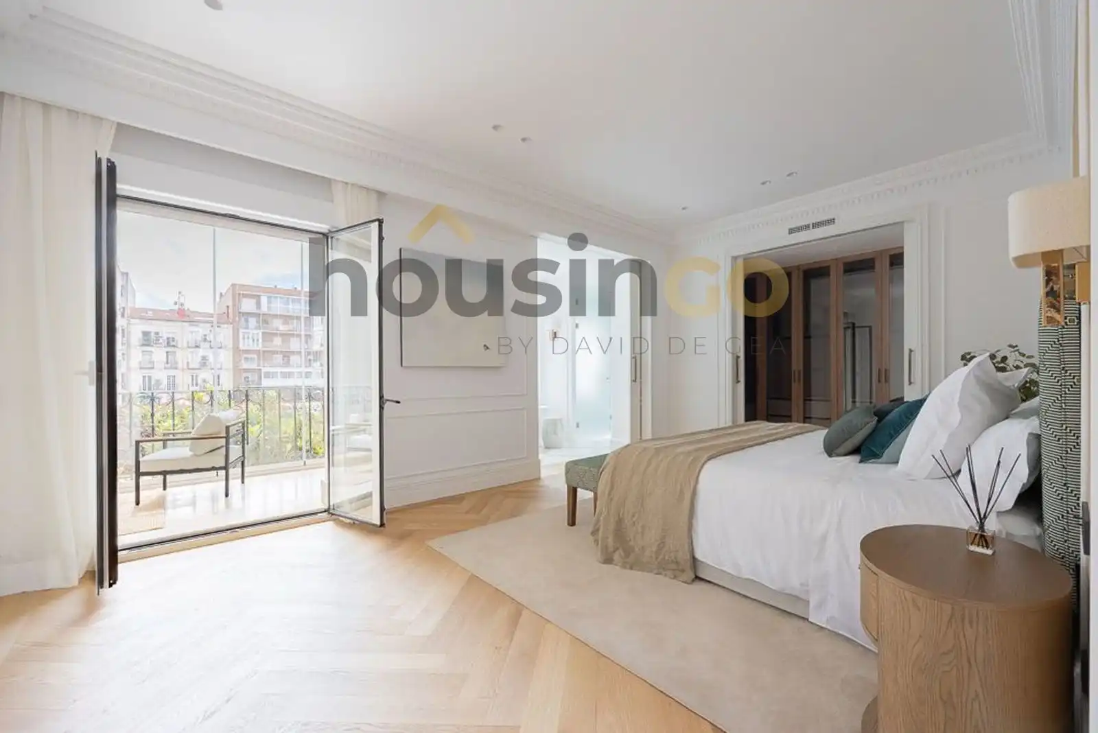 Bedroom of Flat for sale in Madrid  with Air Conditioner, Heating and Parquet flooring