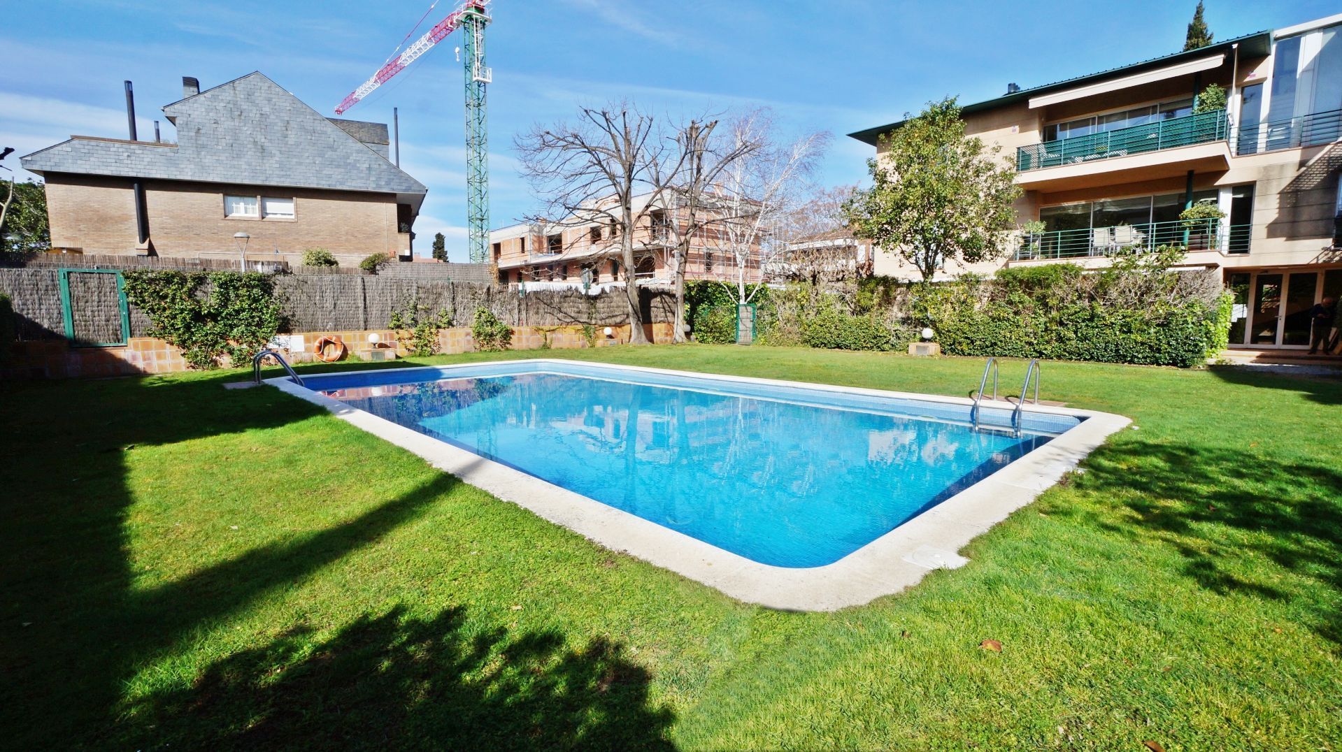 Piscina de Piso de alquiler en Sant Cugat del Vallès con Aire acondicionado, Calefacción y Terraza