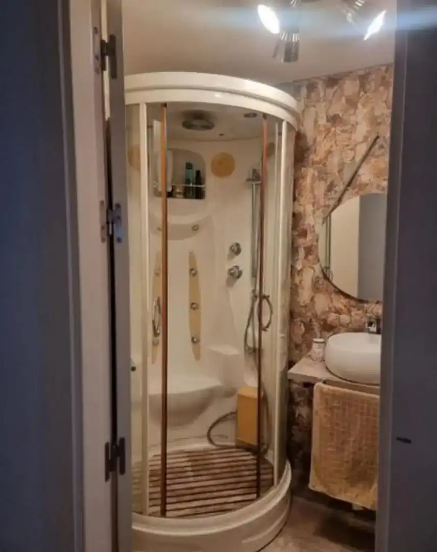 Badezimmer von Wohnung zur Miete in Casariche