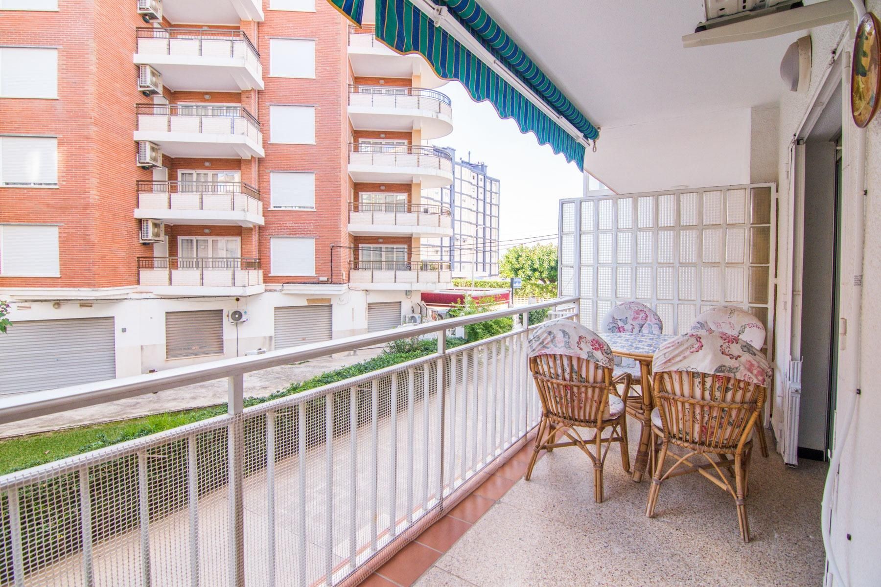 Dormitori de Apartament en venda en Gandia amb Jardí privat i Terrassa