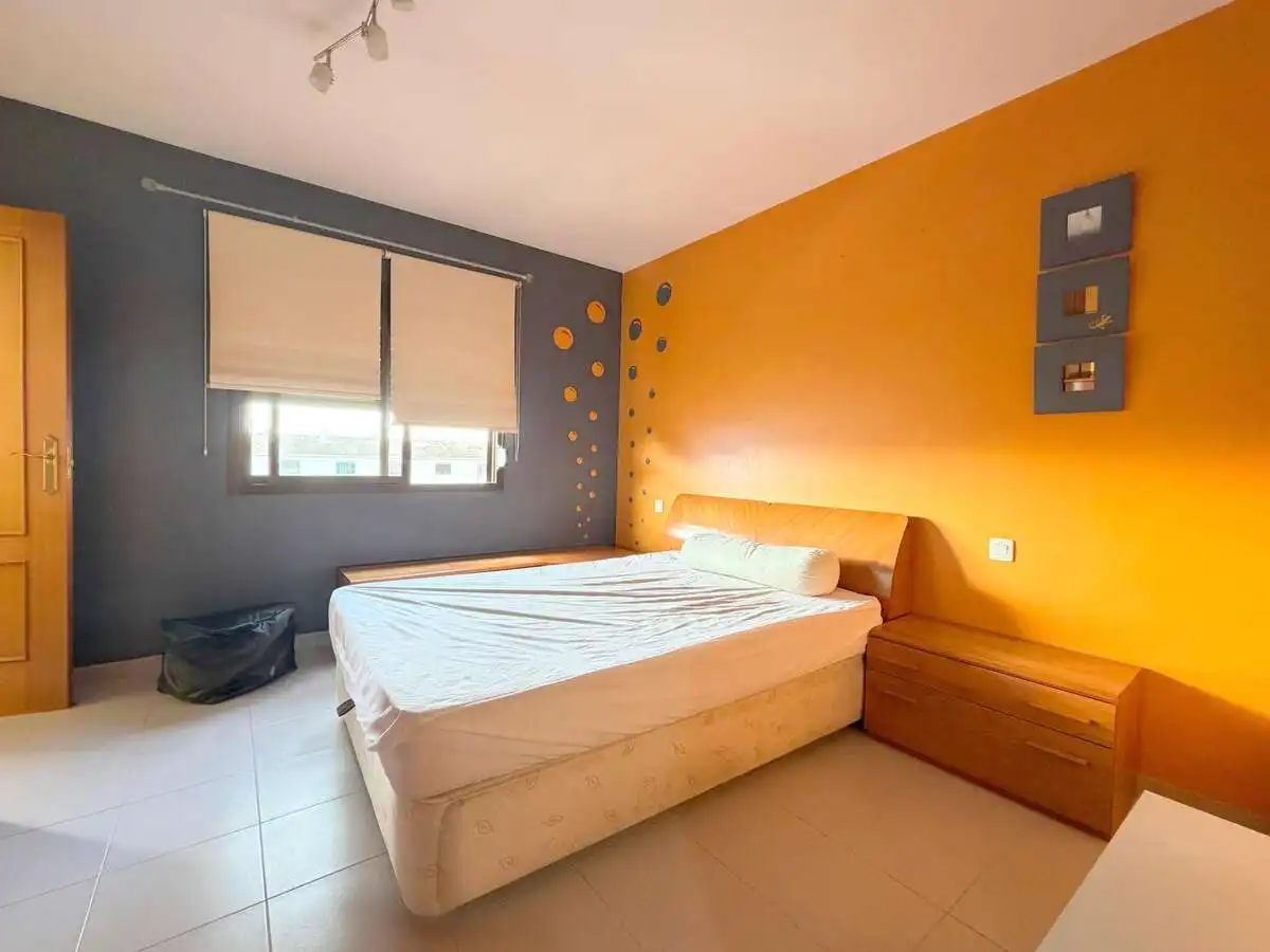 Habitación de Casa adosada en venta en Argana Alta - Maneje