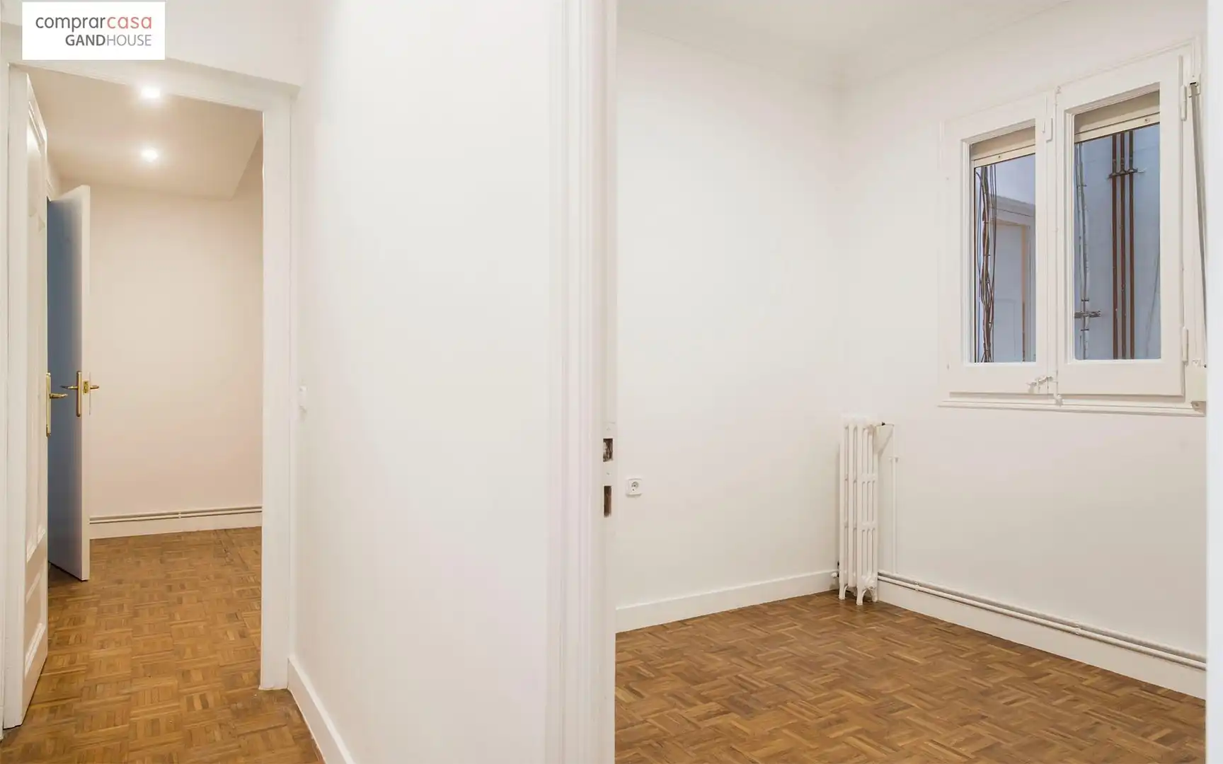 Piso en venta en Barcelona con Calefacción y Alarma