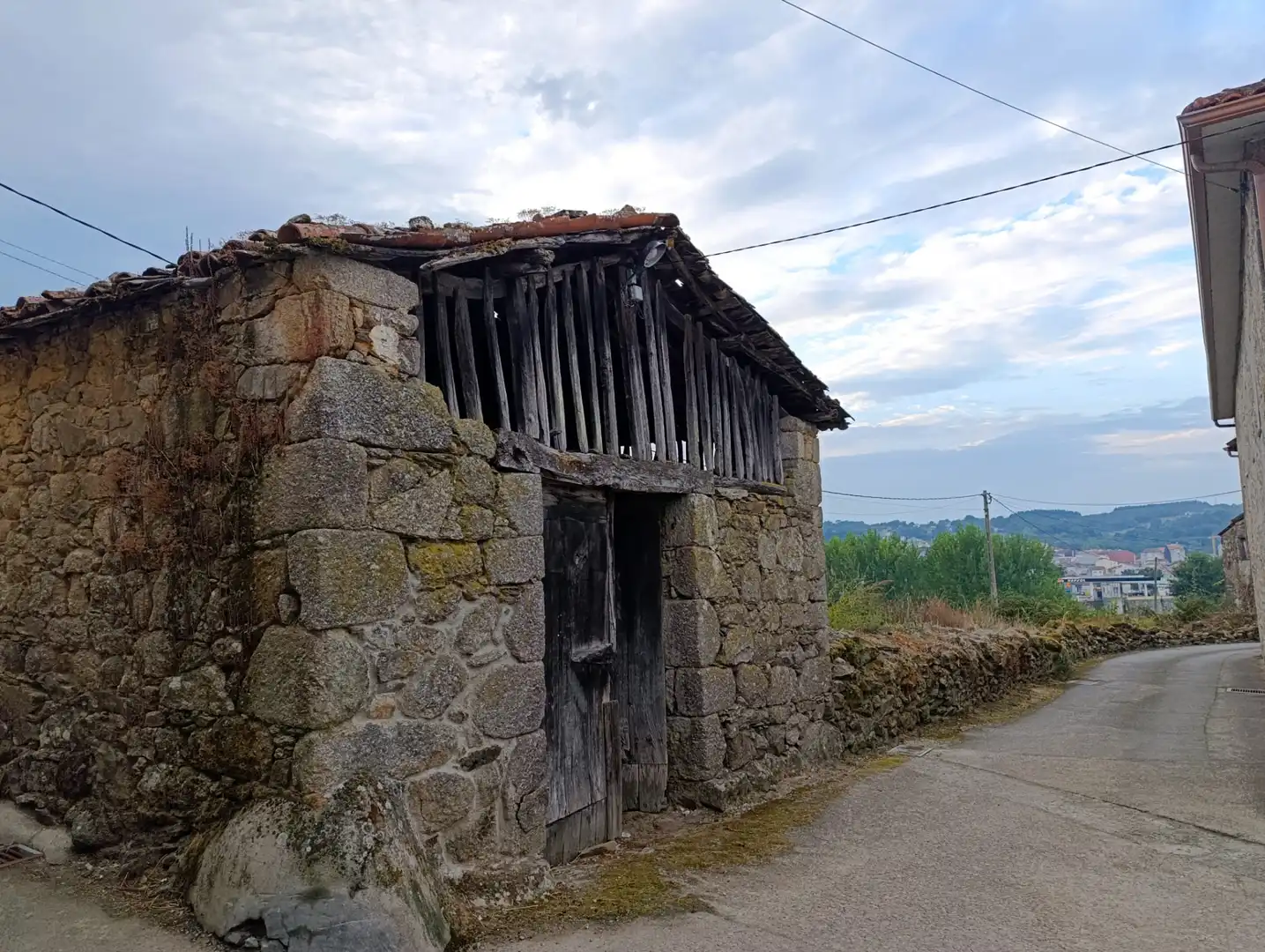 Wohnbaugrundstück zum Verkauf in Chantada, imagen 2