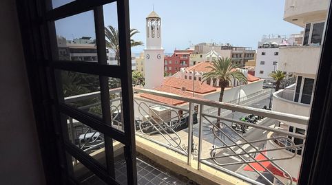 Foto 2 de Piso en venta en Calle Barranquillo, 16, Los Cristianos, Arona