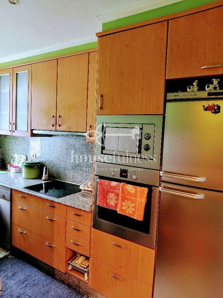 Cuina de Pis en venda en Ferrol amb Calefacció i Moblat