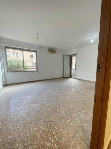 Piso en Venta en De Pablo Iglesias en Parque de los Cineastas