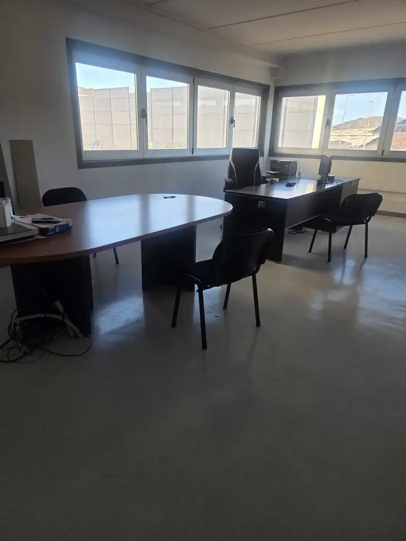 Industrial building to rent in Cruce de Arinaga, imagen 2