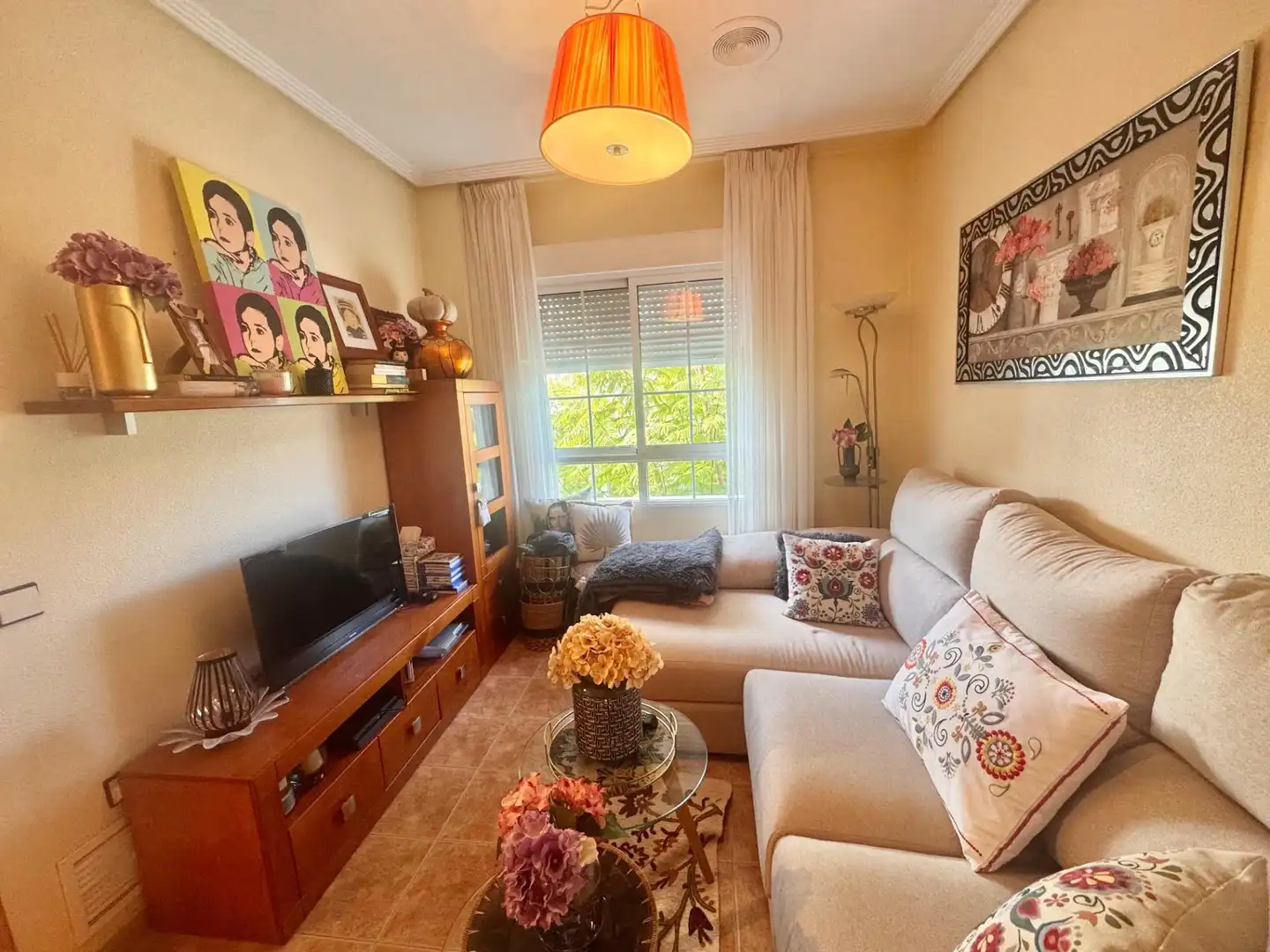 Sala d'estar de Casa o xalet en venda en Orihuela amb Aire condicionat, Calefacció i Terrassa