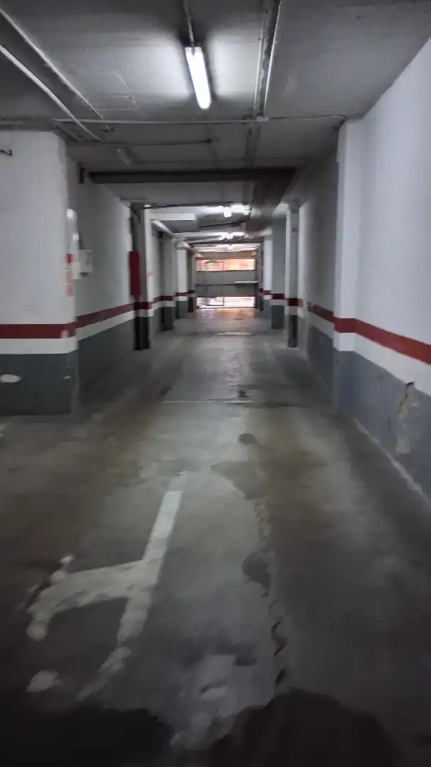 Einzelparkplatz mit Aufzug zum Verkauf in Eixample, imagen 4