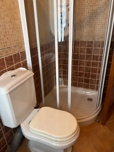 Bany de Casa o xalet de lloguer en Valdoviño amb Moblat, Forn i Rentadora