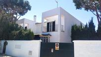 Exterior view of Single-family semi-detached for sale in Chiclana de la Frontera  with Air Conditioner, Heating and Private garden