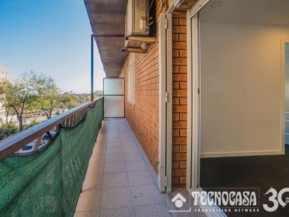 Balcony of Flat for sale in Badalona  with Heating, Terrace and Oven