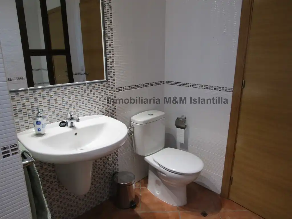 Baño de Casa o chalet en venta en Ayamonte con Jardín privado, Terraza y Amueblado