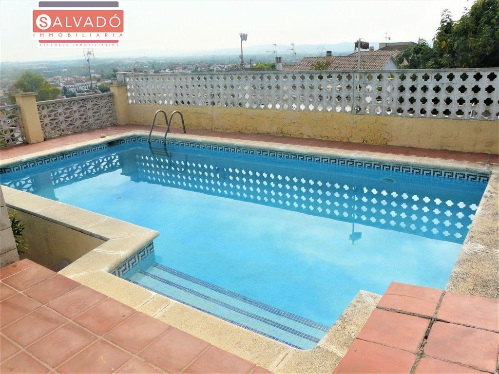 Swimming pool of House or chalet for sale in Albinyana  with Swimming Pool