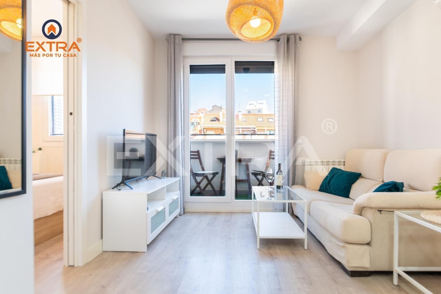 Sala d'estar de Apartament en venda en  Madrid Capital amb Aire condicionat, Calefacció i Terrassa
