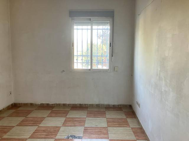 Piso en Venta en De Perales en San Fermín