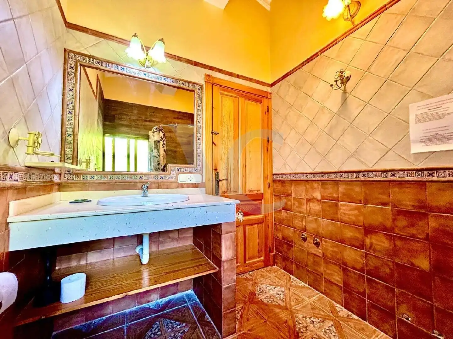 Bathroom of Houses for sale in Chiclana de la Frontera