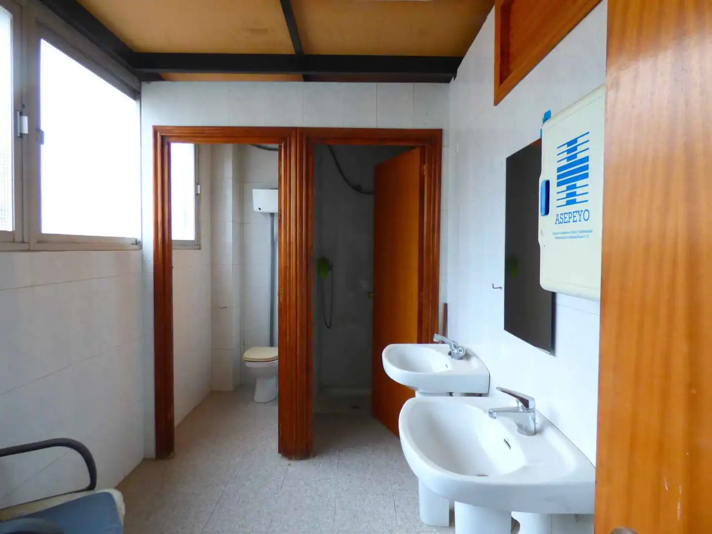 Baño de Nave industrial de alquiler en Onil