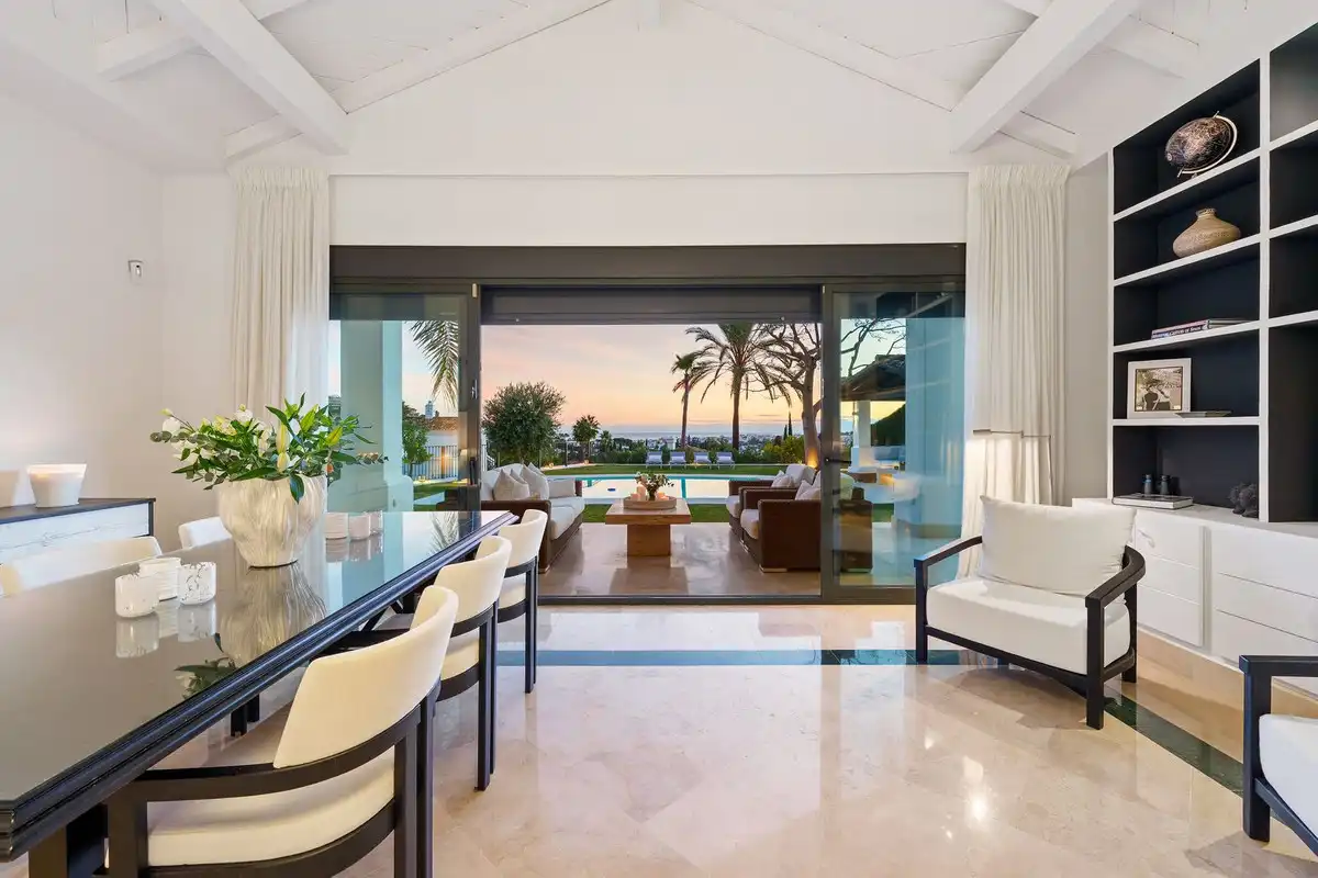 Comedor de Casa o chalet en venta en Marbella con Jardín privado, Terraza y Piscina comunitaria