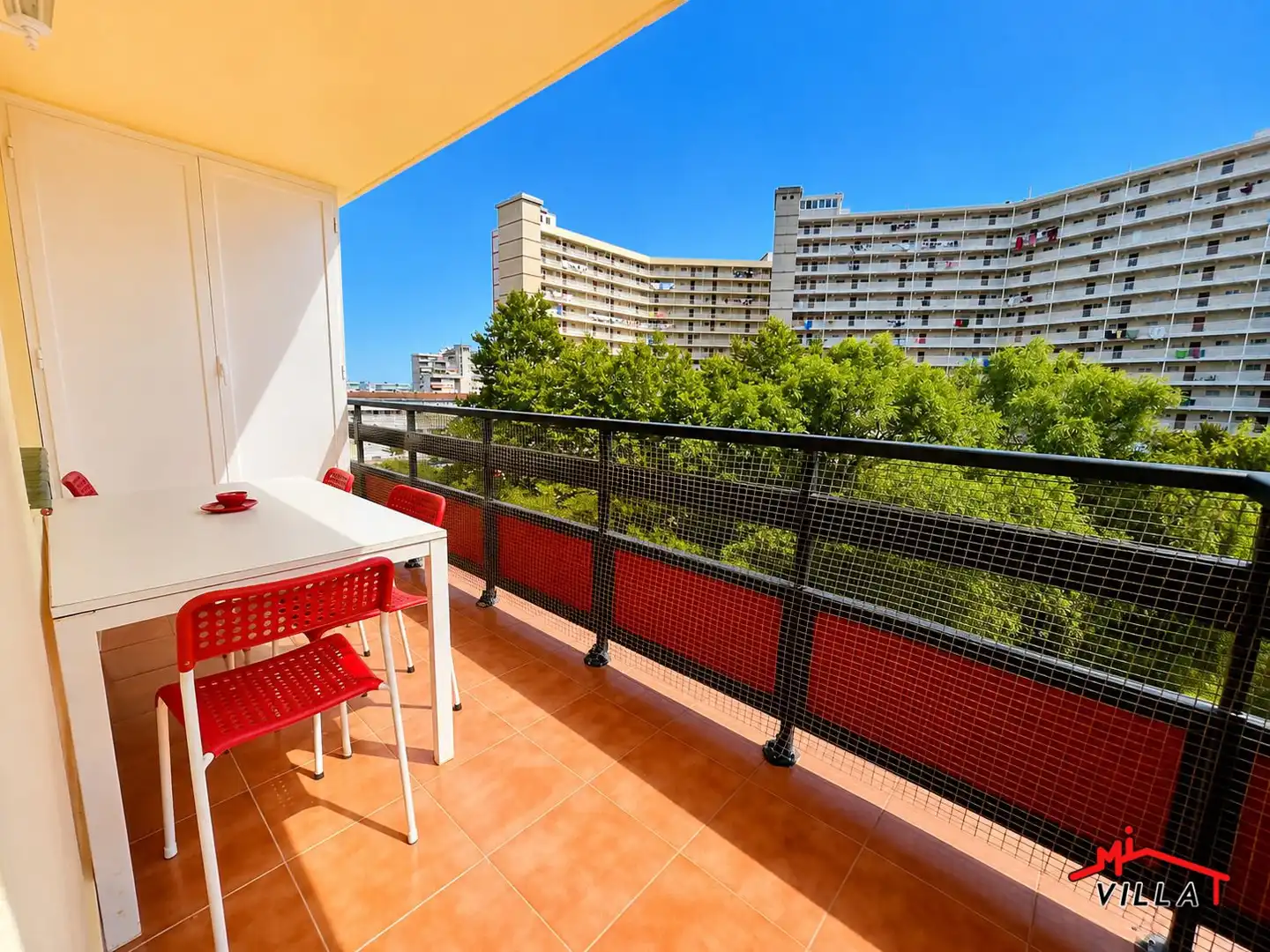 Terrassa de Pis en venda en Laredo amb Calefacció, Parquet i Terrassa