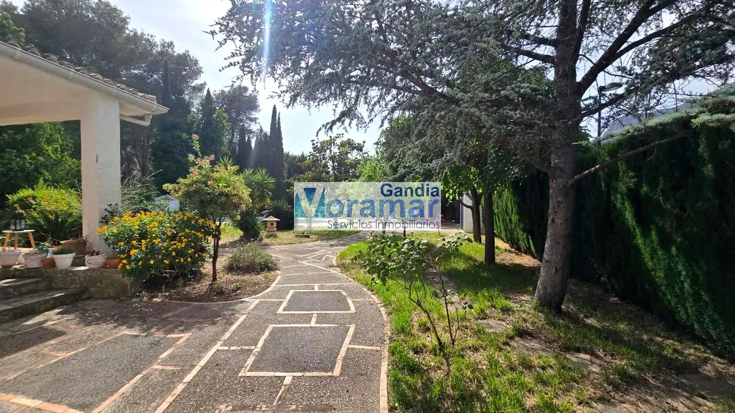 Casa o chalet de alquiler en Barx con Jardín privado, Terraza y Piscina