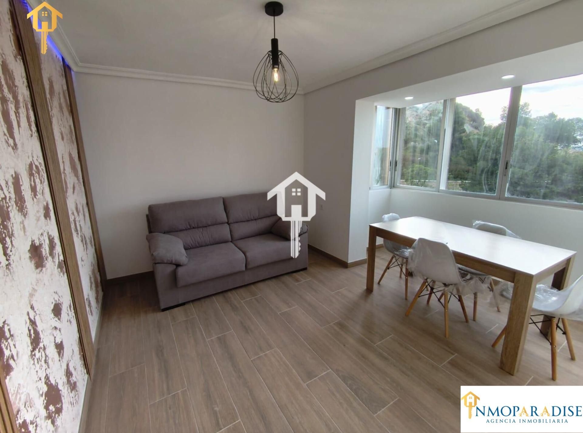 Sala d'estar de Pis en venda en Alicante / Alacant