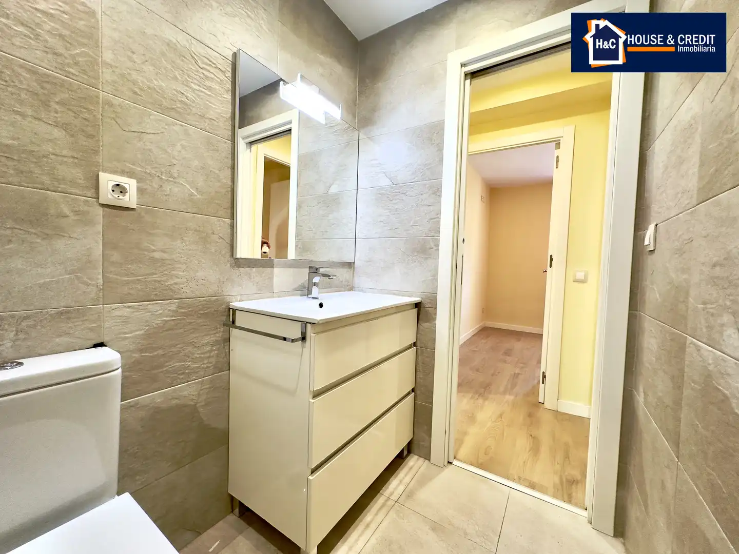 Baño de Piso de alquiler en Madrid con Aire acondicionado, Calefacción y Terraza