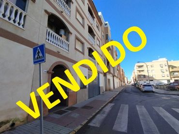 Appartement avec ascenseur à vendre à Calle JULIO CESAR 136