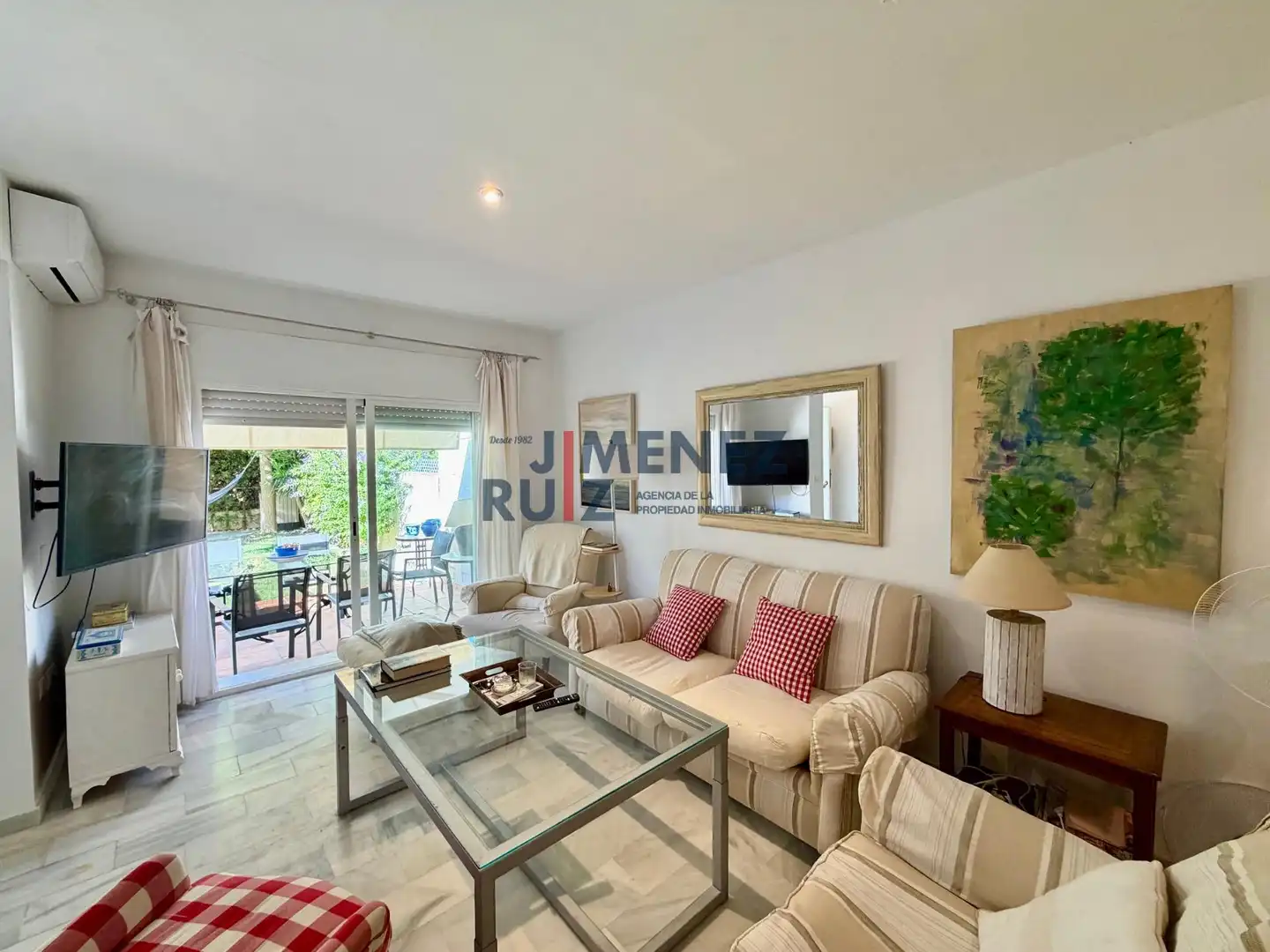 Sala de estar de Casa adosada en venta en El Puerto de Santa María