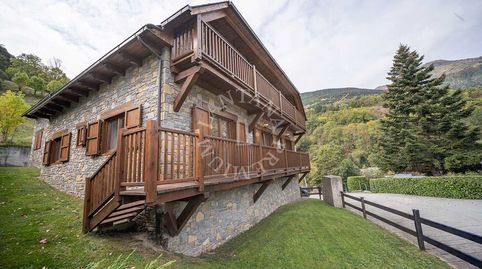 GRAN CASA CON LUZ Y VISTAS EN LA ZONA ALTA DE VIELLA