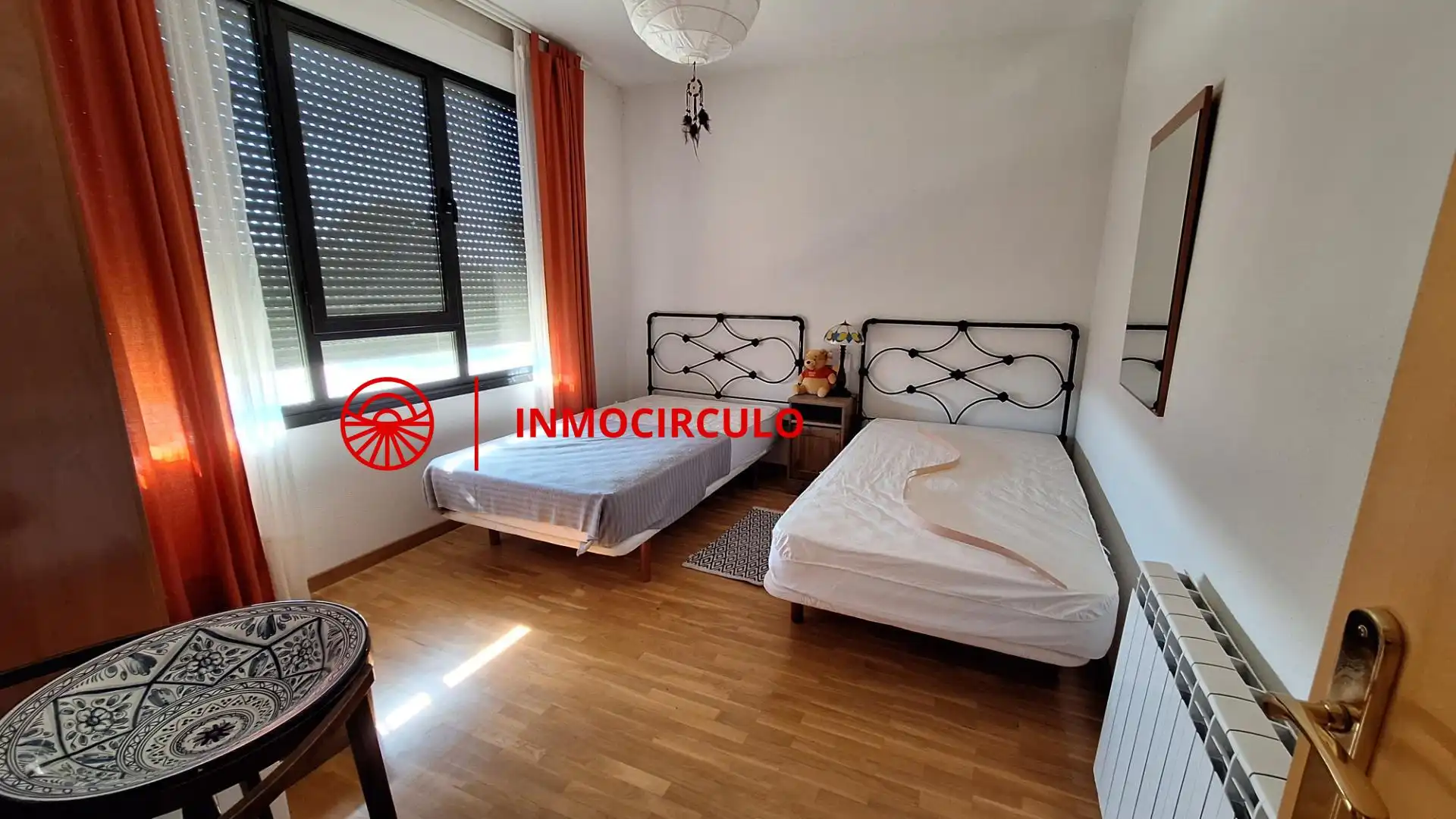 Habitación de Casa adosada en venta en Cogollos con Calefacción y Jardín privado