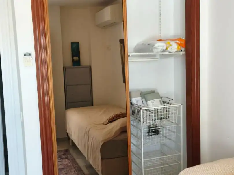 Schlafzimmer von Dachboden zur Miete in Mijas mit Klimaanlage, Terrasse und Balkon