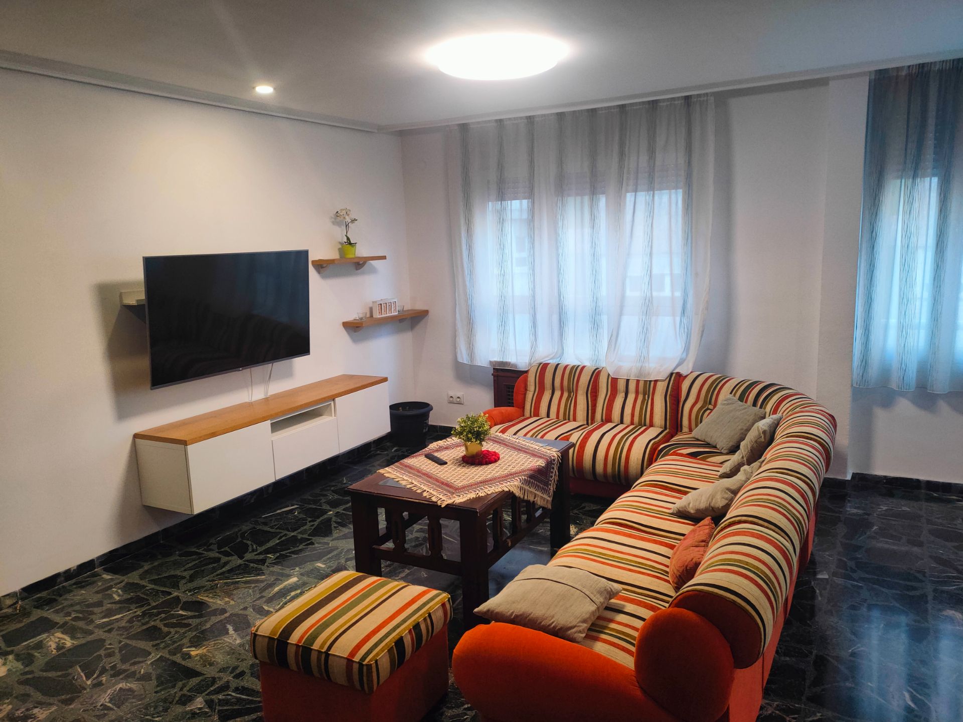 Sala de estar de Piso en venta en  Jaén Capital con Aire acondicionado, Calefacción y Horno