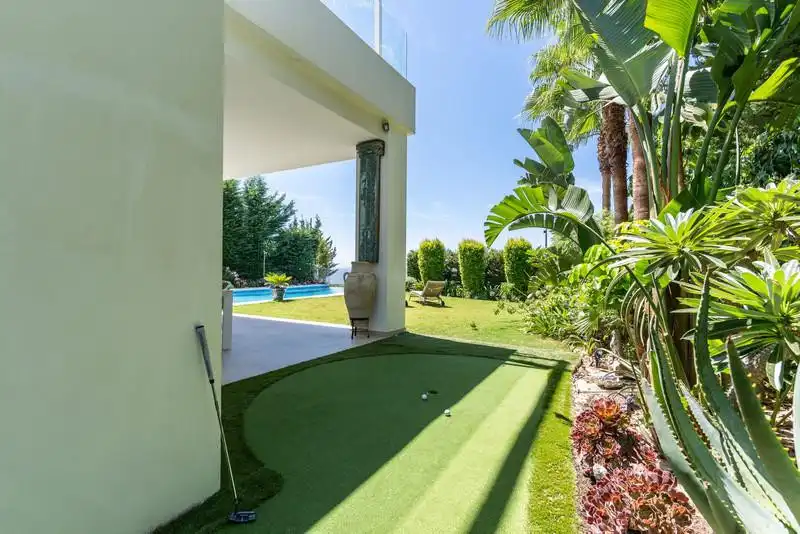 Jardín de Casa o chalet de alquiler en Elviria - Cabopino