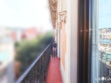 Wohnung mit Balkon zum Verkauf in Carrer de Margarit