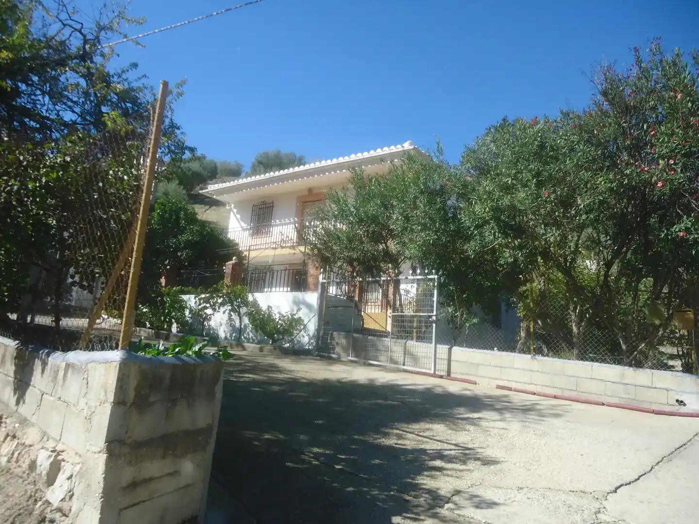 Vista exterior de Casa o xalet en venda en Iznájar amb Balcó