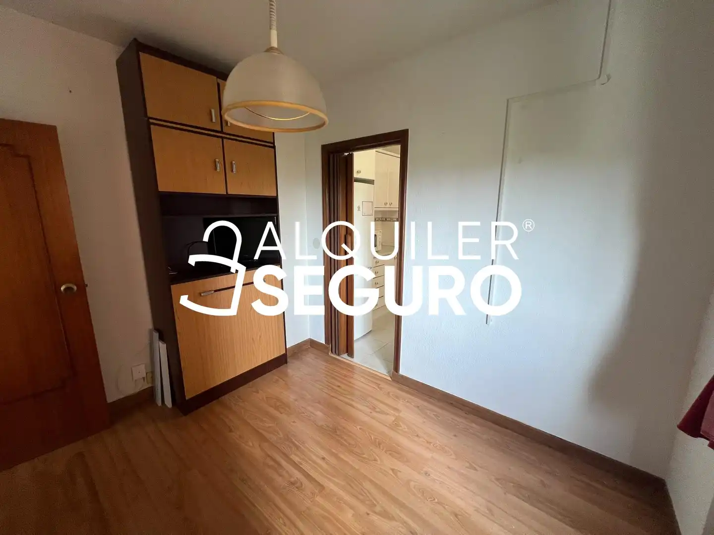 Habitación de Piso de alquiler en Madrid con Calefacción y Amueblado