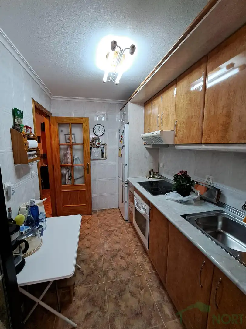 Cuina de Casa o xalet en venda en Los Alcázares amb Moblat