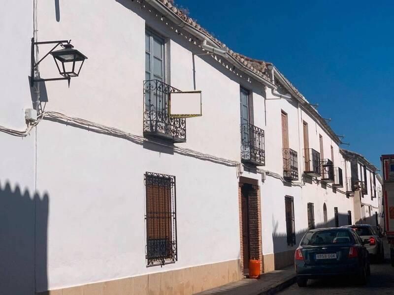 Exterior view of Single-family semi-detached for sale in Almagro  with Terrace, Storage room and Balcony
