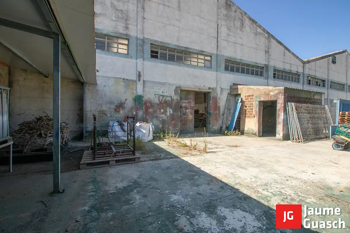 Vista exterior de Nave industrial en venta en Torredembarra