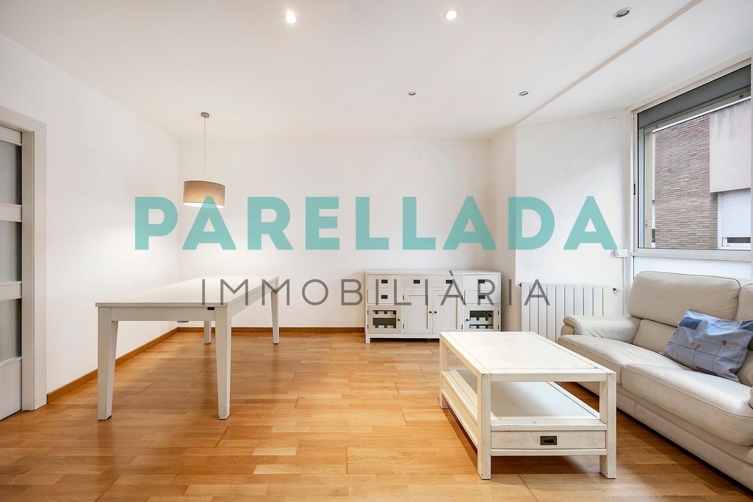 Vista exterior de Pis en venda en Badalona amb Aire condicionat, Calefacció i Parquet