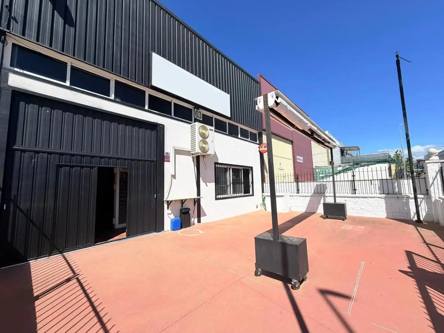 Exterior view of Industrial buildings for sale in Salteras