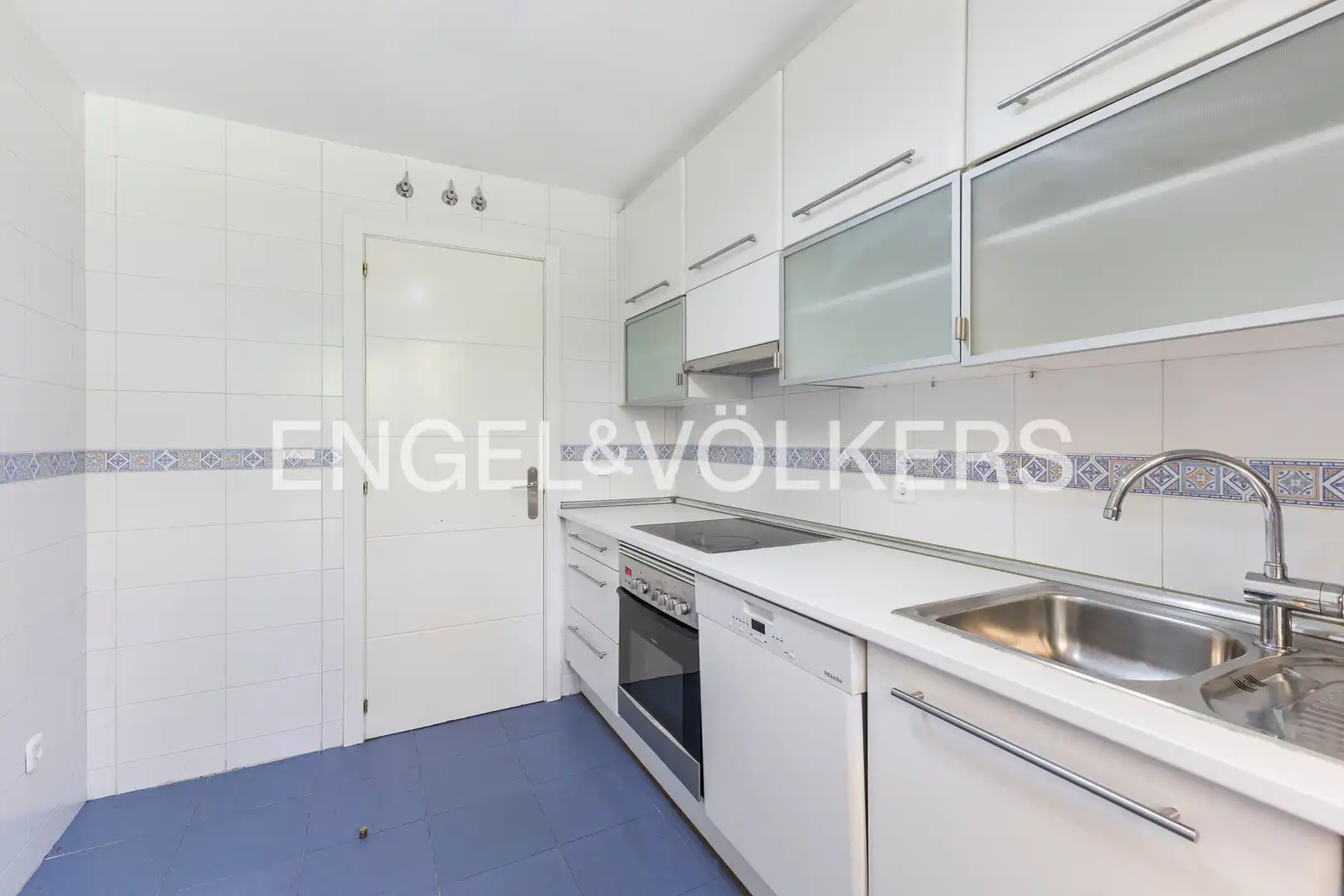 Wohnung zur Miete in Sanchinarro