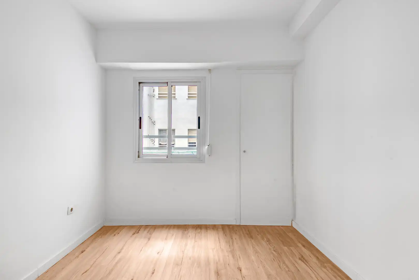 Habitación de Piso en venta en Valencia con Horno
