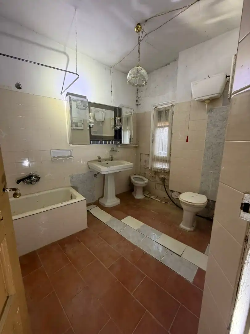 Bathroom of Houses for sale in Meneses de Campos