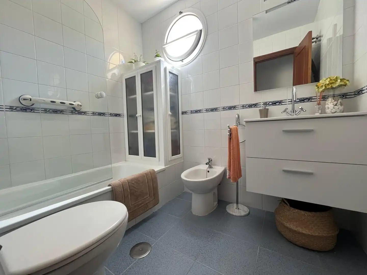 Baño de Ático en venta en Chipiona con Aire acondicionado, Jardín privado y Terraza